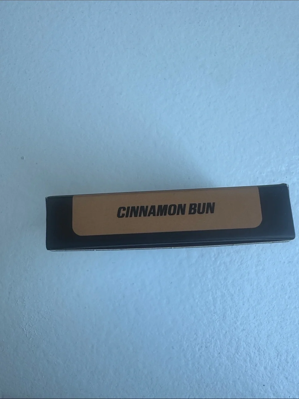 HUDA BEAUTY Easy Bake Pressed Powder - cinnamon bun